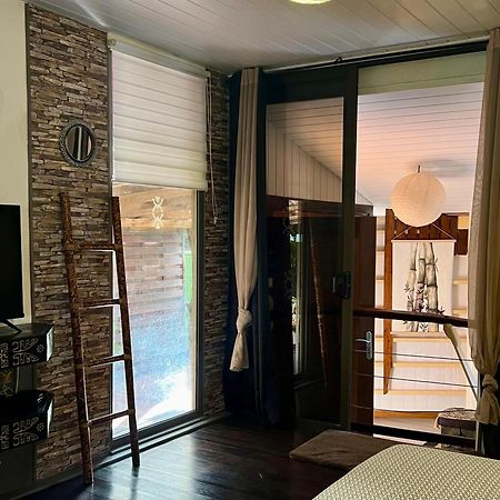 Faaora Lodge, Little Paradise Haapiti ภายนอก รูปภาพ